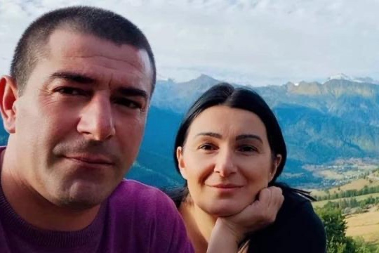 „საღამოს ცოლ-ქმარი მანქანით ჭუბერისკენ მიდიოდნენ... 4 ვაჟკაცი დატოვეს, ყველაზე პატარა სამი წლის არის“ - როგორ მოხდა სვანეთში შემზარავი ავარია?