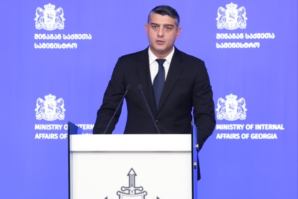 შსს-ს თანამშრომლებმა გუშინ თბილისში ჩატარებული ორი საპოლიციო ღონისძიების შედეგად, განსაკუთრებით დიდი ოდენობით სხვადასხვა სახის ნარკოტიკული საშუალება ამოიღეს