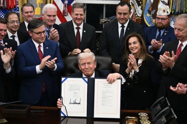 აშშ-ის ისტორიაში ყველაზე ხანგრძლივი „შათდაუნი“ დასრულდა