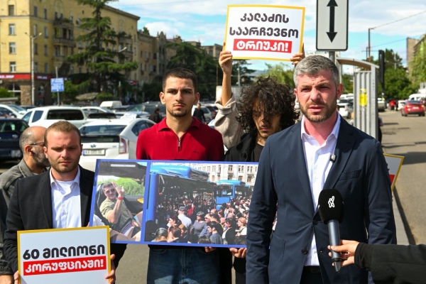 6 თვის წინ 160 ავტობუსი ჰყავდა თბილისს ჩამოყვანილი, რომლის შესყიდვაც 2023 წელს მოხდა, კალაძემ ისინი შეინახა, რათა წინასაარჩევნოდ პიარისთვის გამოეყენებინა - ირაკლი კუპრაძე