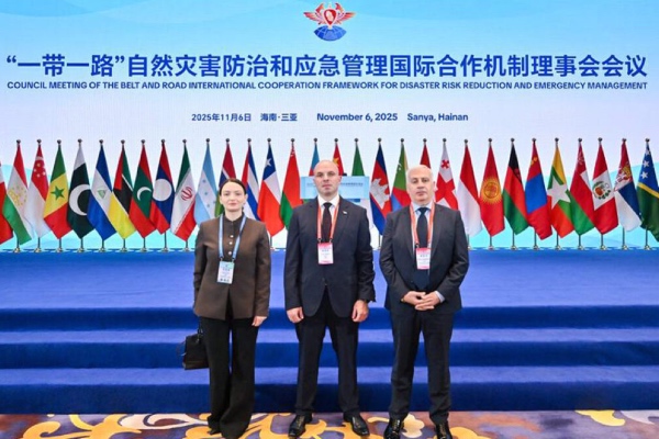 შს მინისტრის მოადგილე შალვა თადუმაძე, საგანგებო სიტუაციების მართვის სამსახურის უფროსთან, თეიმურაზ მღებრიშვილთან ერთად, სამუშაო ვიზიტით ჩინეთში, ხაინანის პროვინციას ეწვია