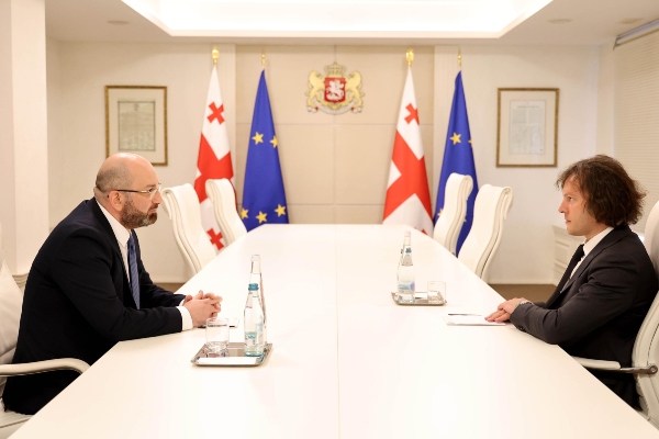 პრემიერ-მინისტრი ინდონეზიის რესპუბლიკაში საქართველოს ახლად დანიშნულ საგანგებო და სრულუფლებიან ელჩს და სამხრეთ-აღმოსავლეთ აზიის ერების ასოციაციაში (ASEAN) საქართველოს წარმომადგენელს შეხვდა