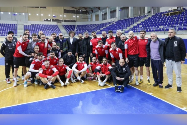 პრემიერ-მინისტრი საქართველოს ფუტსალის ნაკრებს შეხვდა და ევროპის ჩემპიონატზე წარმატებები უსურვა